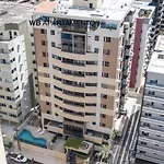Apto Novo de Alto Padrão Prox Mar